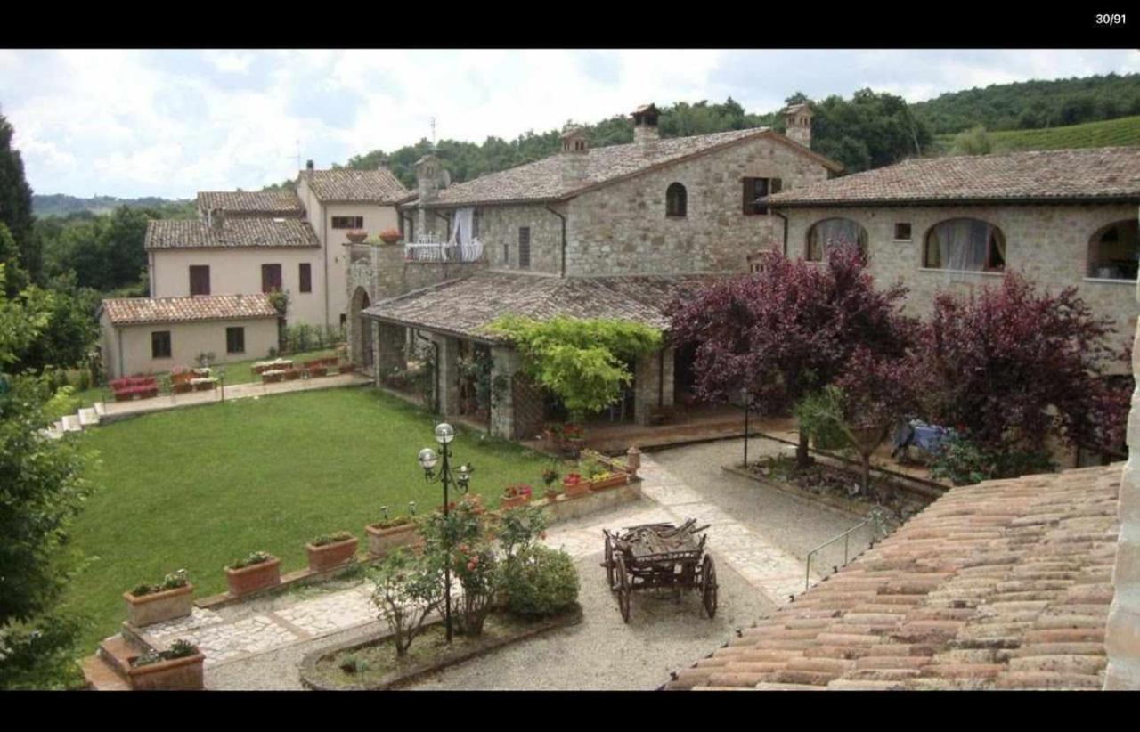 Aparthotel Residenza Collefiorito Todi Zewnętrze zdjęcie
