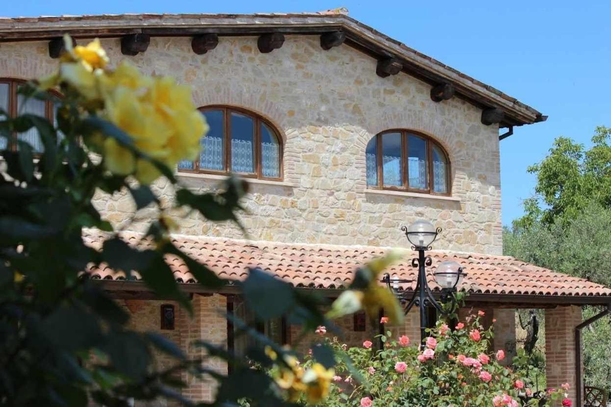 Aparthotel Residenza Collefiorito Todi Zewnętrze zdjęcie